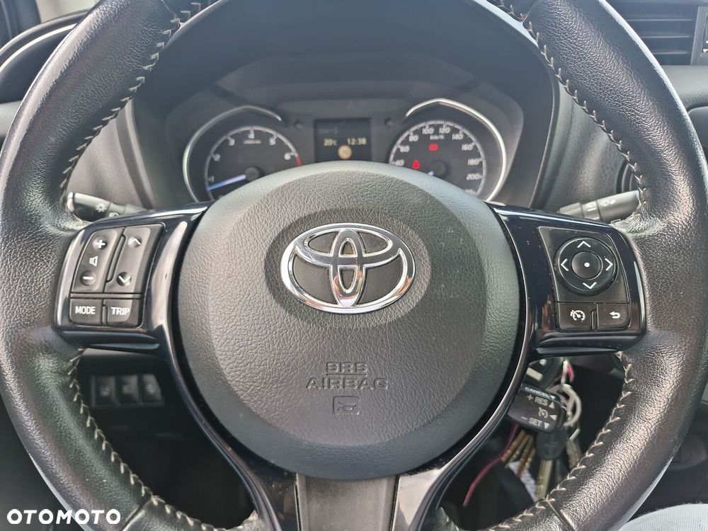 Toyota Yaris - 24
