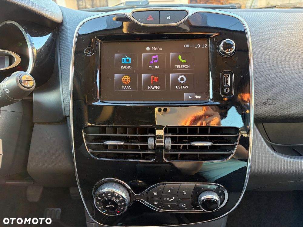 Renault Clio Energy TCe 90 Start & Stop Expression - 19