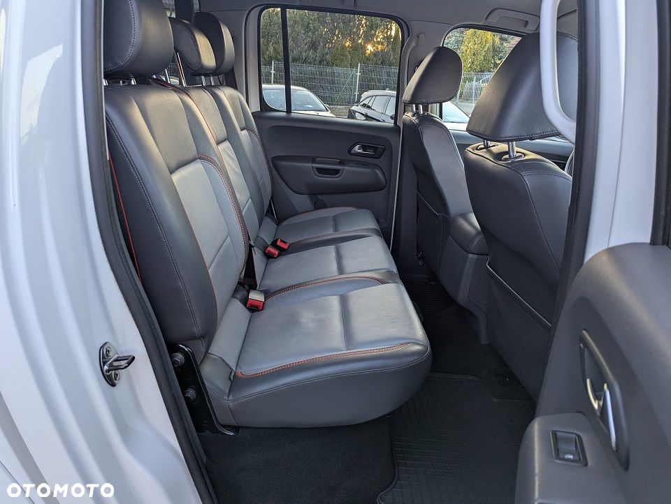 Volkswagen Amarok 2.0 BiTDI Autm Canyon - 30