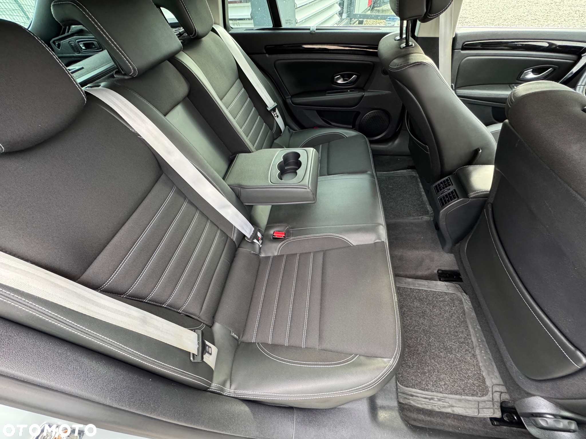 Renault Laguna Grandtour dCi 110 FAP Bose Edition - 18