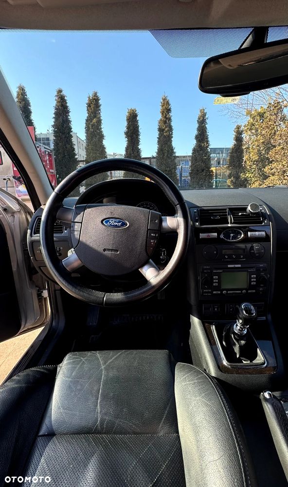 Ford Mondeo 1.8 SCi Ghia - 9