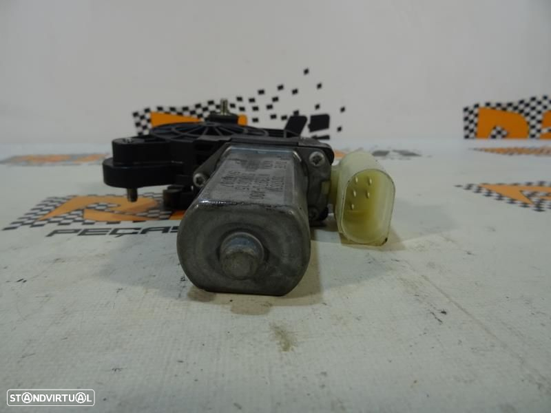 Motor Do Elevador De Vidros Bmw 3 Touring (F31)  5000087 / 5Yy0615 / M - 3
