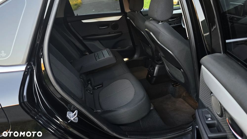 BMW Seria 2 218d Active Tourer Sport-Aut Advantage - 31