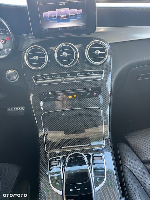 Mercedes-Benz GLC - 12