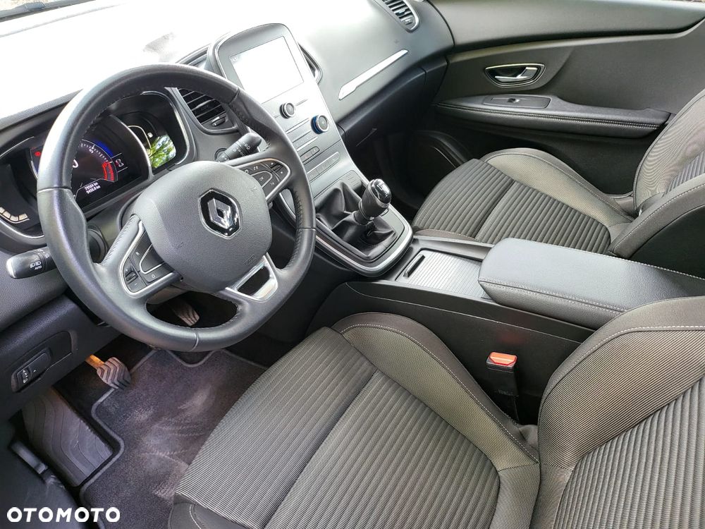 Renault Scenic TCe 140 GPF LIMITED - 26