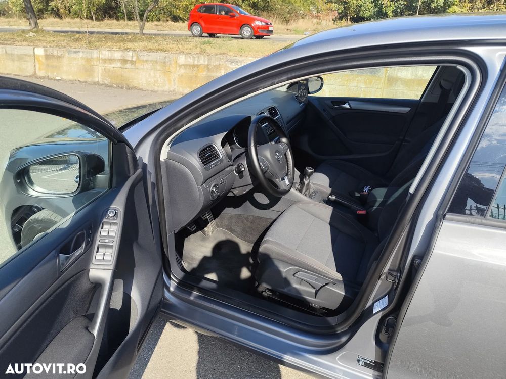 Volkswagen Golf - 26