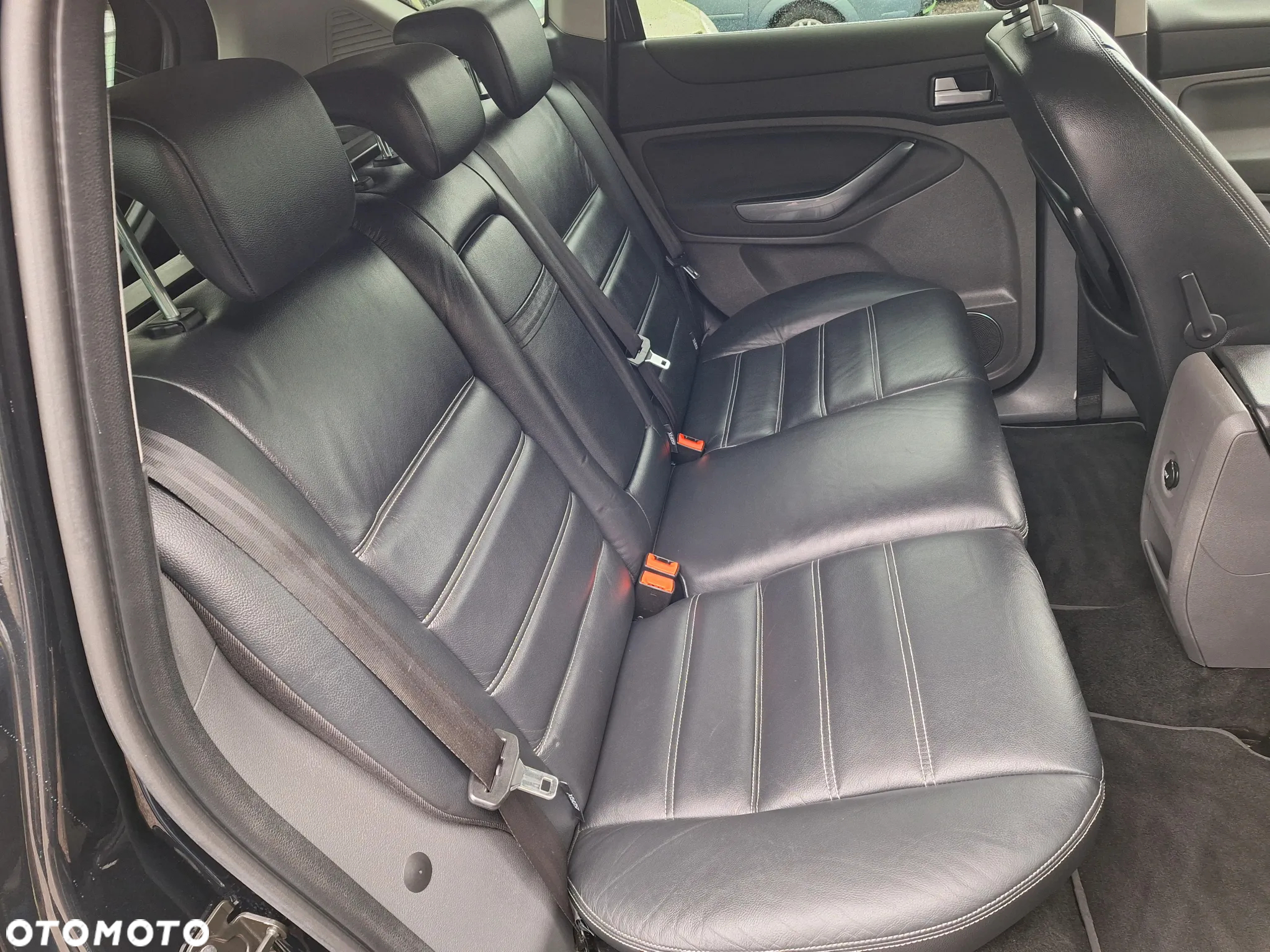 Ford Kuga - 22