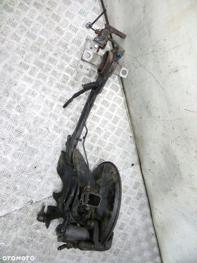 VOLVO XC60 2.4 4X4 ZWROTNICA PRAWA TYŁ TYLNA 08- - 2