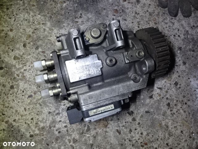 Pompa wtryskowa Audi A6 059130106B - 1