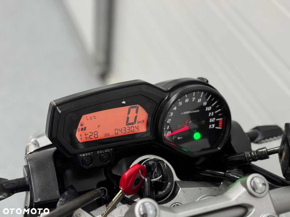 Yamaha FZ - 22
