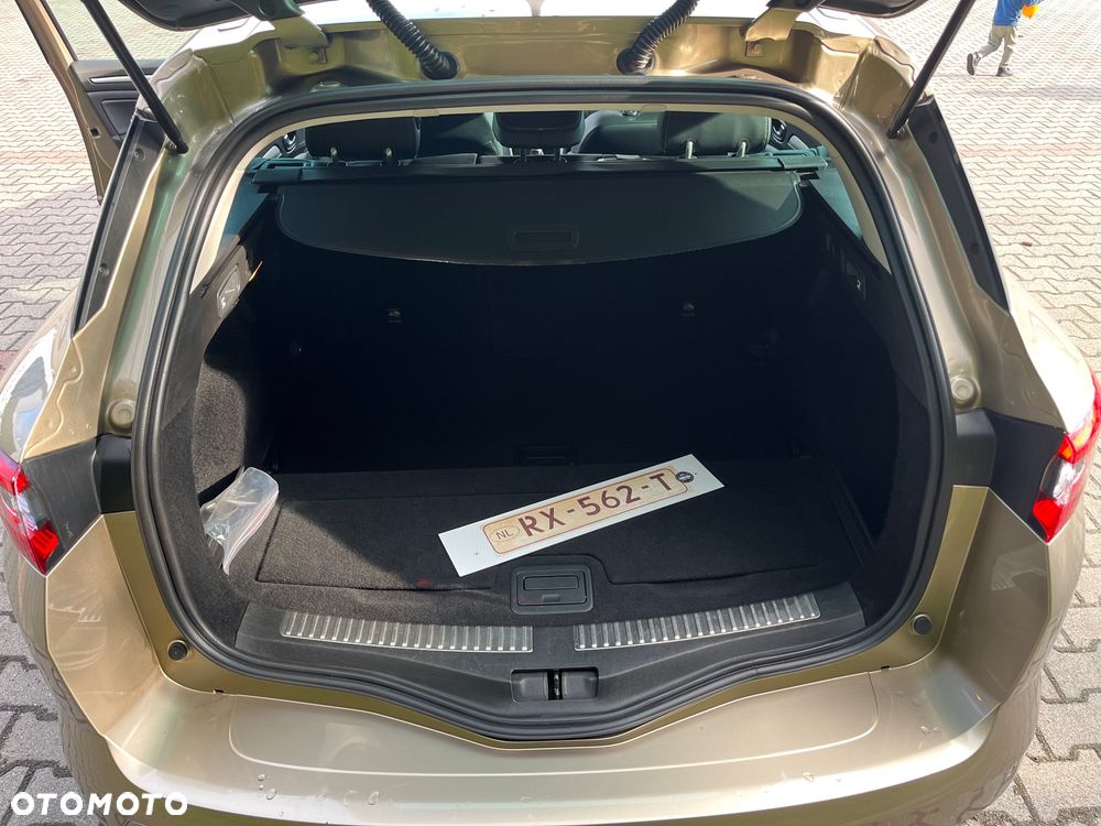 Renault Megane 1.2 Energy TCe Bose - 8