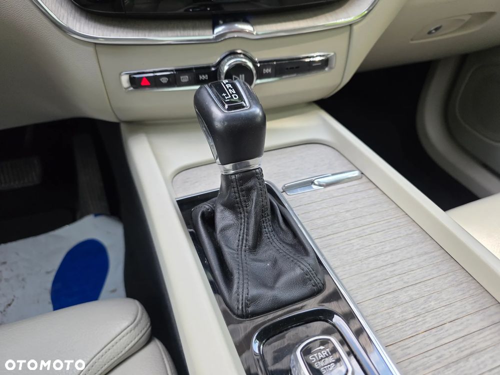Volvo XC 60 T5 AWD Inscription - 18