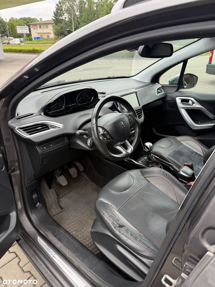 Peugeot 2008 1.6 BlueHDi Crossway S&S - 16
