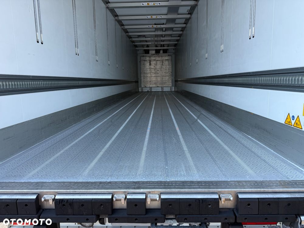 Schmitz Cargobull - 23