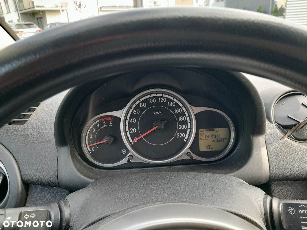 Mazda 2 - 7