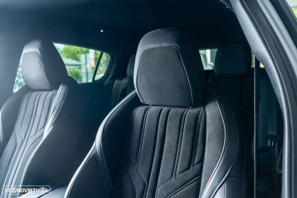 Peugeot 308 1.2 PureTech GT EAT8 - 8