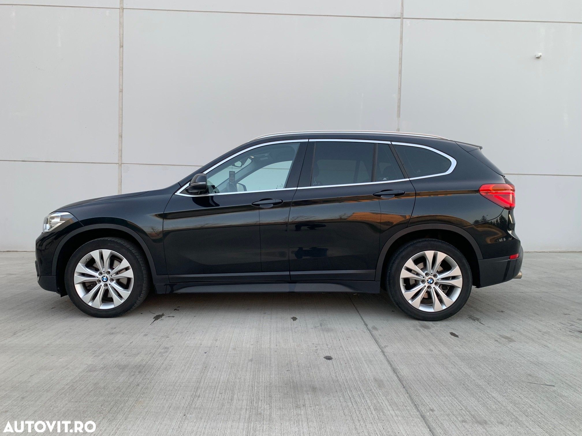 BMW X1 xDrive20d Aut. Sport Line - 1