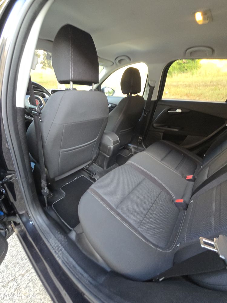 Fiat Tipo Station Wagon 1.6 M-Jet Lounge JLL17 - 33