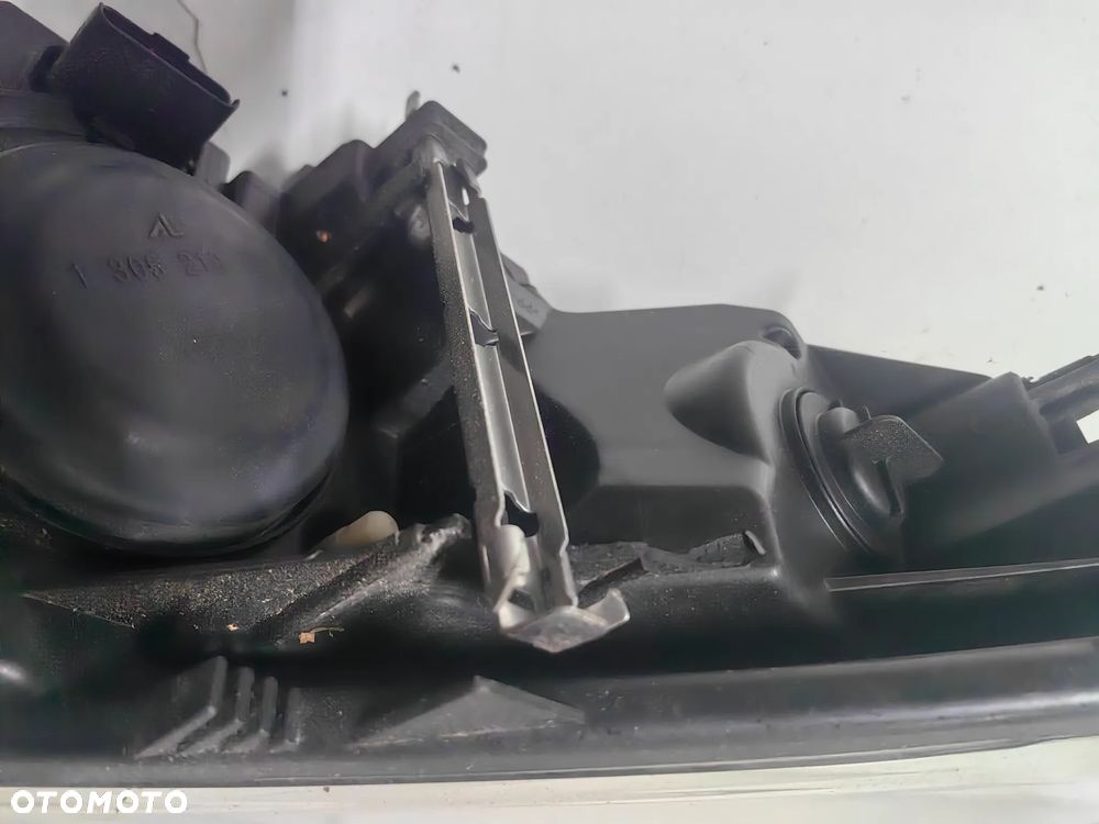Renault Megane III lift lampa przednia lewa - 5