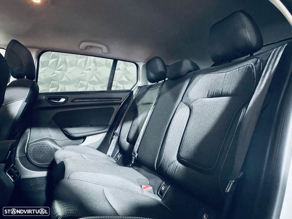 Renault Mégane Sport Tourer 1.5 dCi Limited - 25