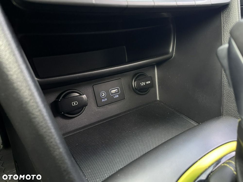Hyundai Kona - 21