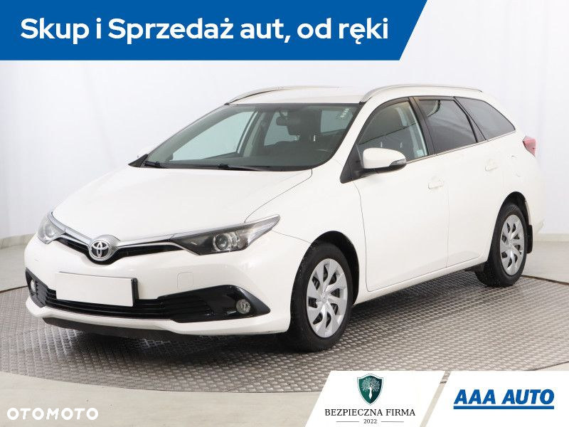 Toyota Auris - 2