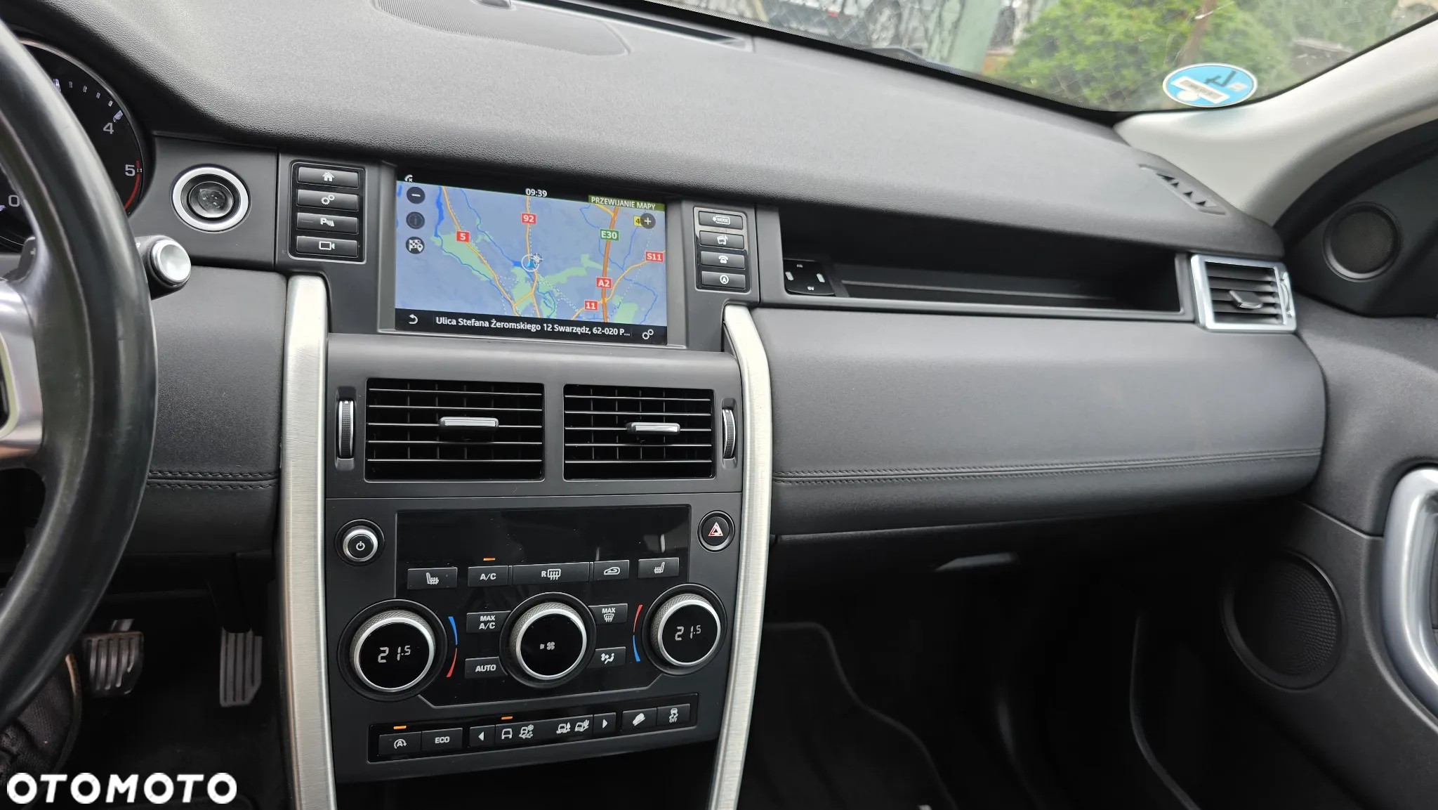 Land Rover Discovery Sport 2.0 D180 R-Dynamic HSE - 18