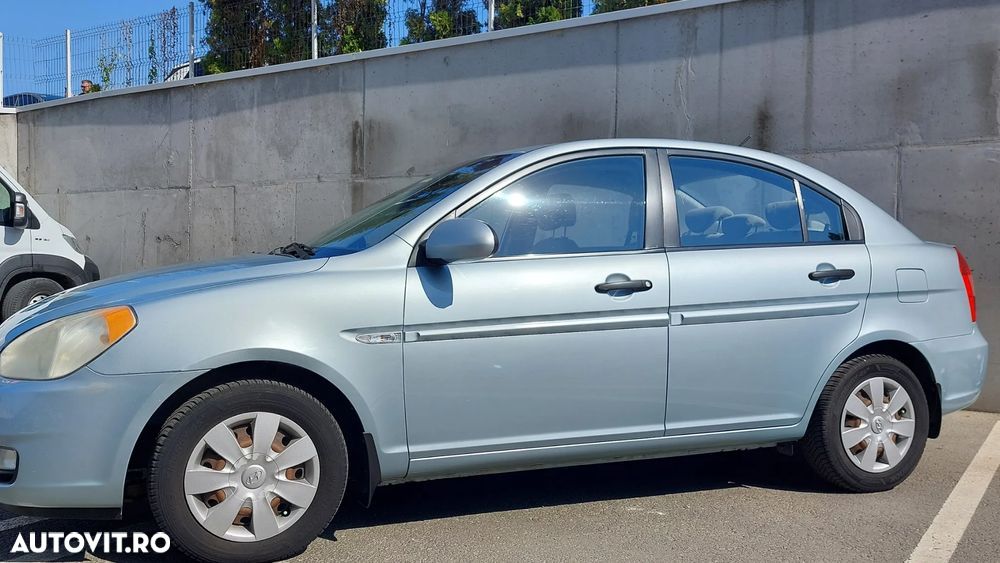 Hyundai Accent 1.4 GL - 14