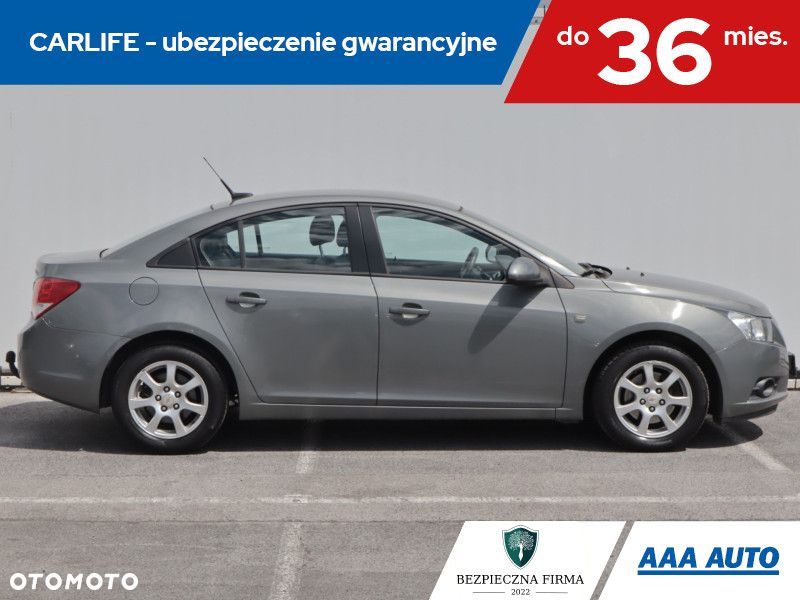 Chevrolet Cruze - 8