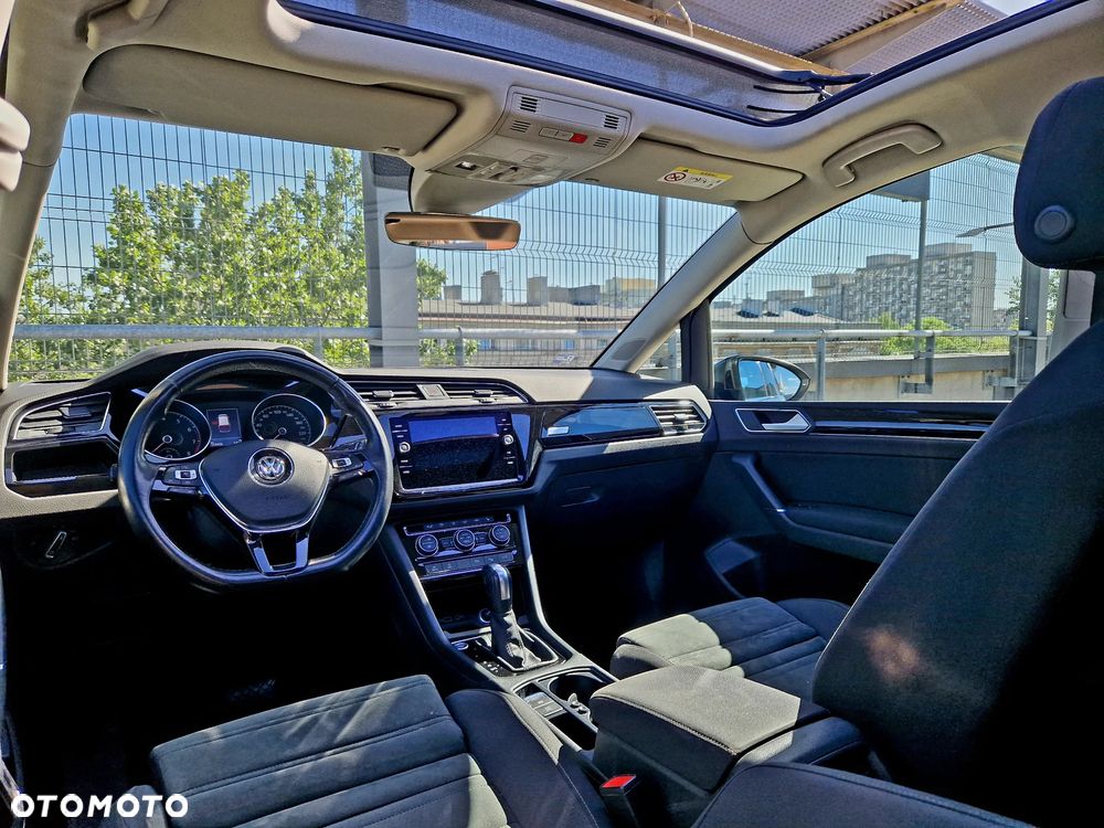 Volkswagen Touran 1.5 TSI EVO Highline DSG - 29