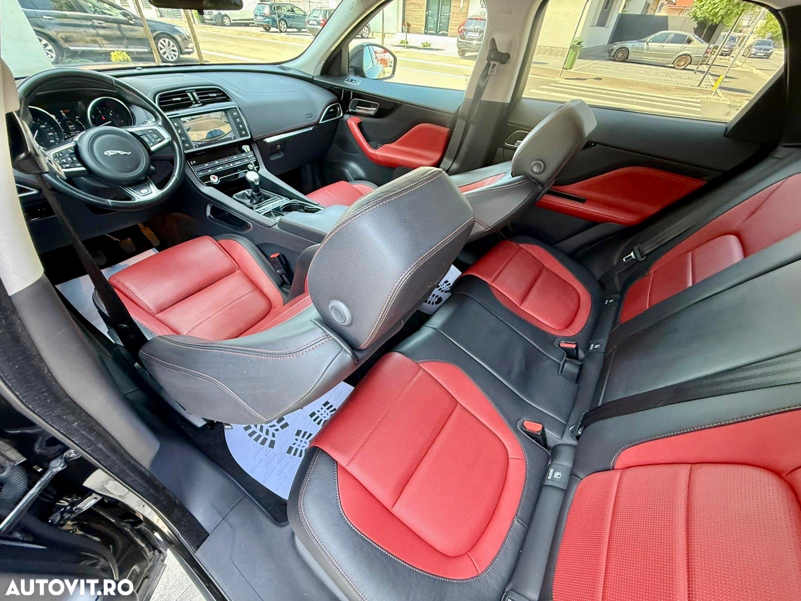 Jaguar F-Pace 20d AWD R-Sport - 19