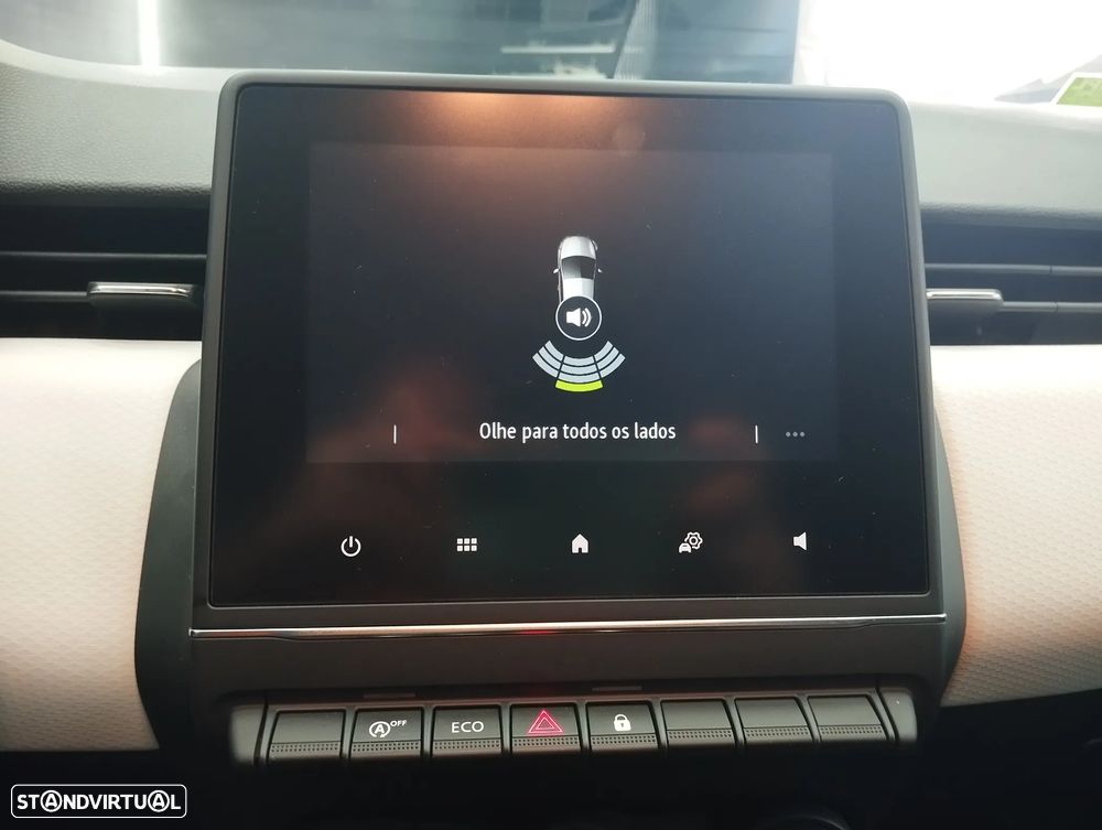 Renault Clio 1.0 TCe Evolution Bi-Fuel - 30