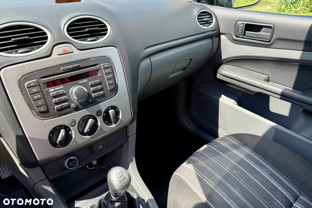 Ford Focus 1.6 TDCi Ambiente - 19