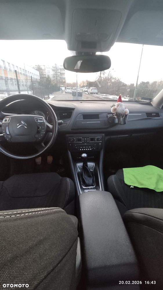 Citroën C5 2.0 16V Confort - 4