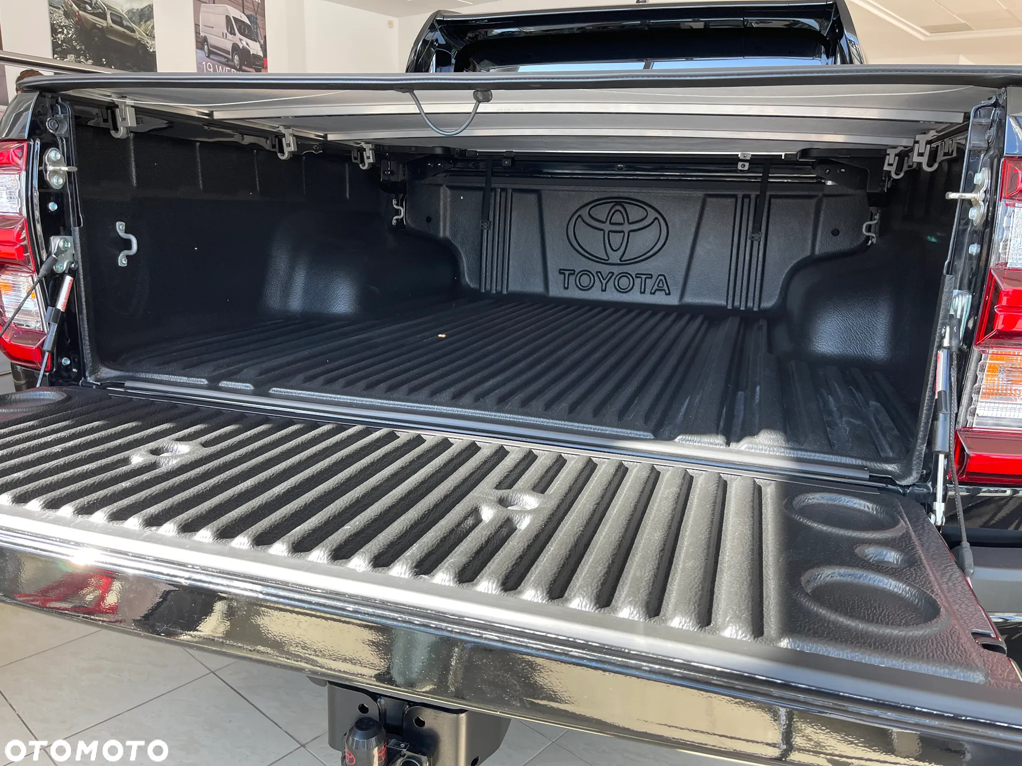 Toyota Hilux 2.8 D-4D Double Cab GR Sport II 4x4 - 13