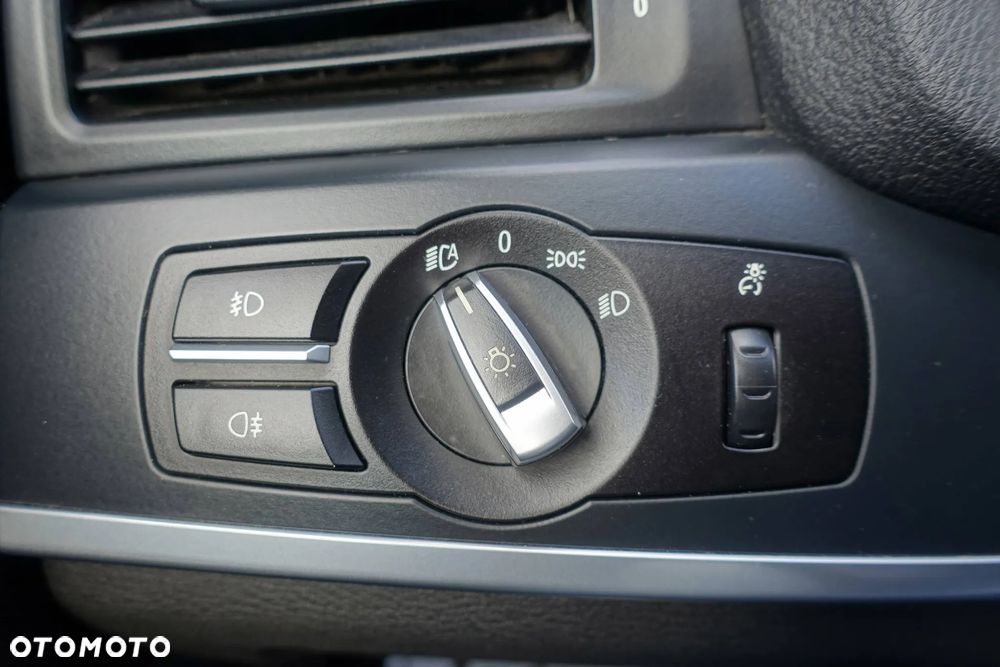 BMW X3 xDrive20d - 29