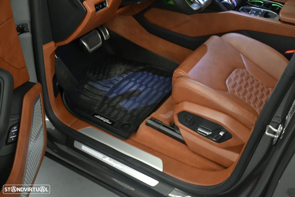 Lamborghini Urus - 25