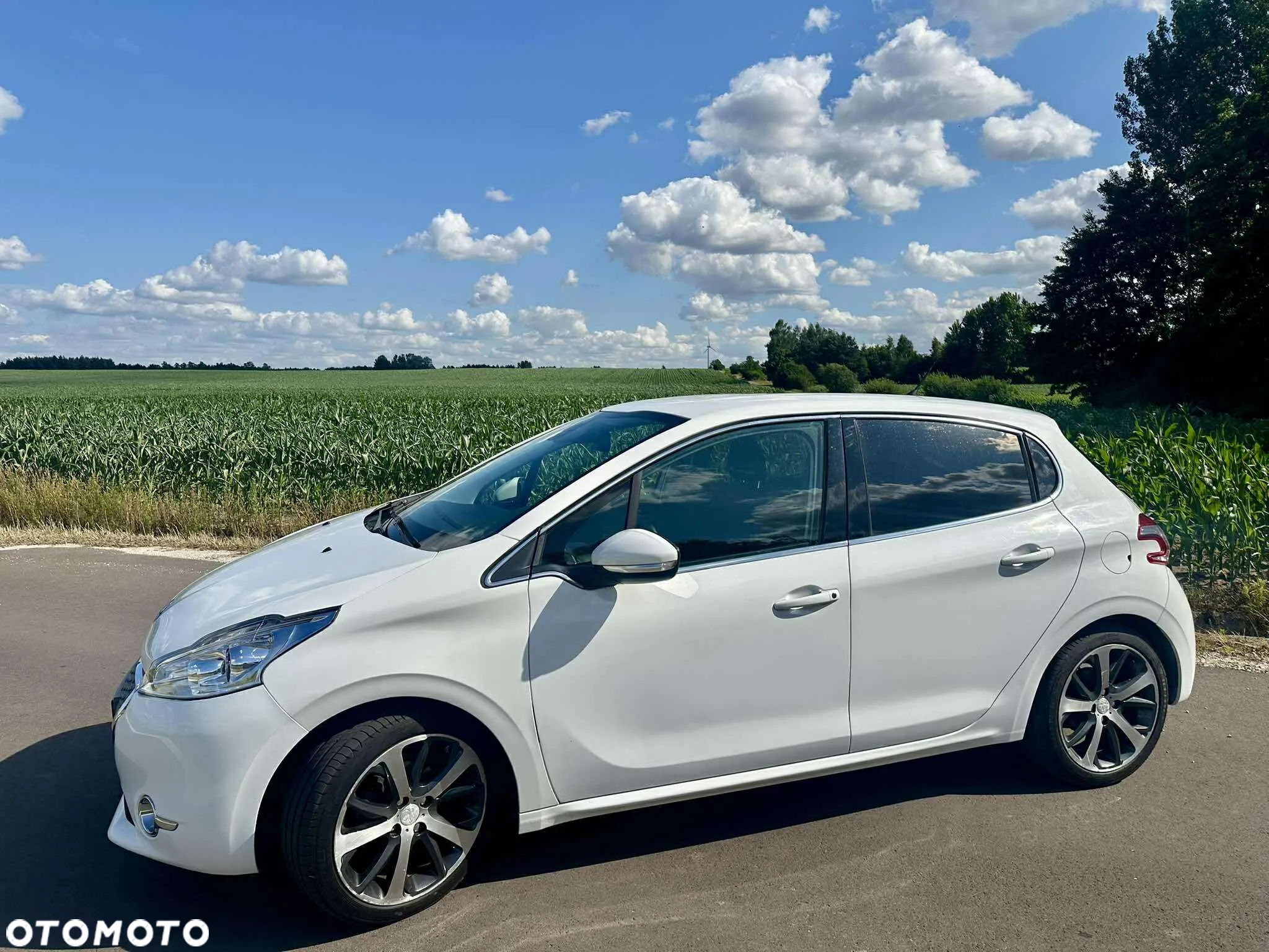 Peugeot 208 - 2