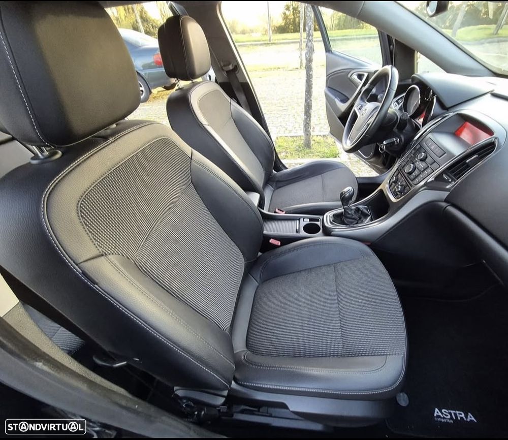 Opel Astra 1.9 CDTi Cosmo - 5