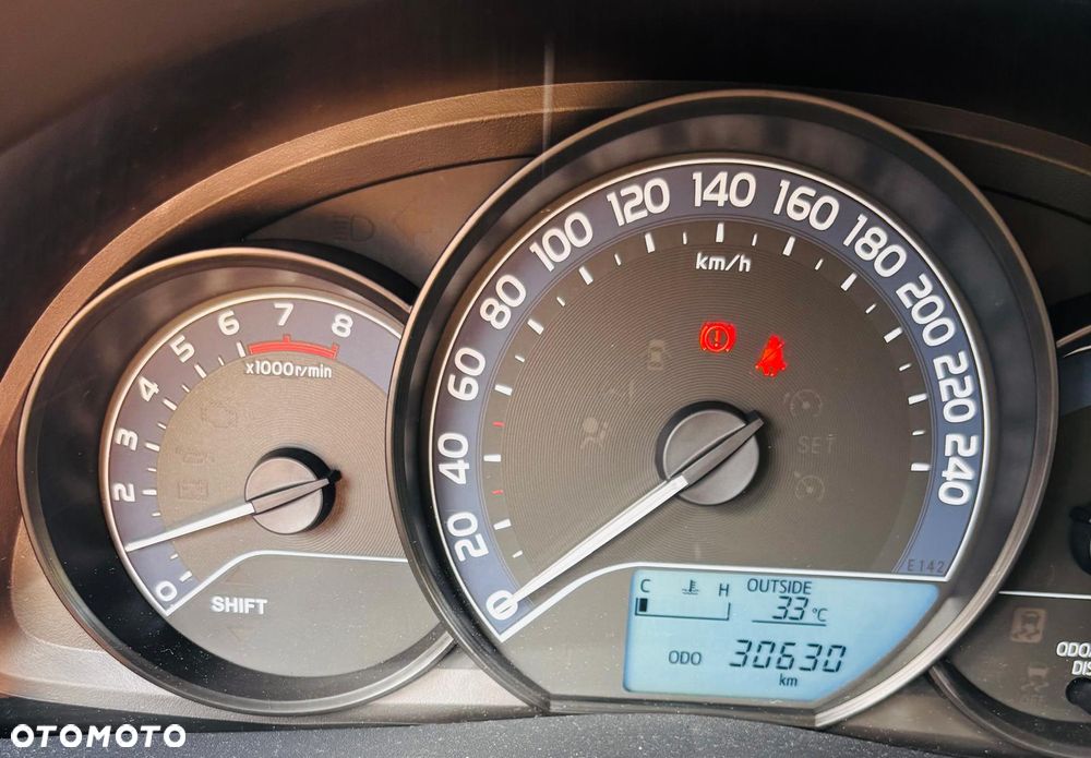 Toyota Auris 1.33 VVT-i Active - 8