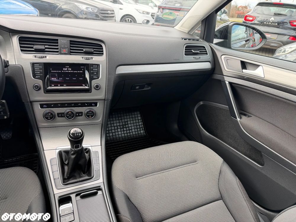 Volkswagen Golf 2.0 BlueTDI Comfortline - 14
