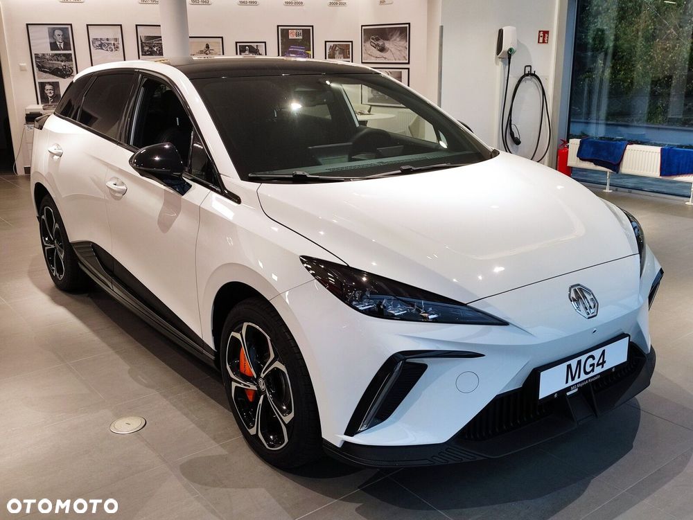 MG 4 Xpower - 3