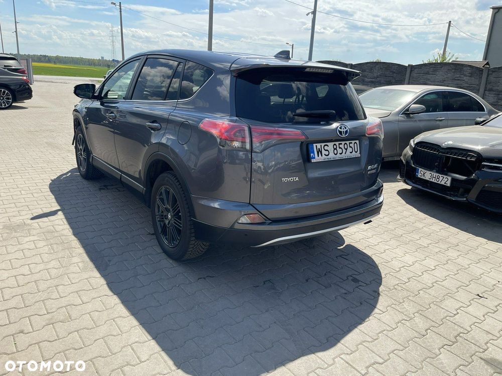 Toyota RAV4 - 4