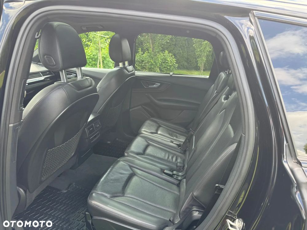Audi Q7 - 8