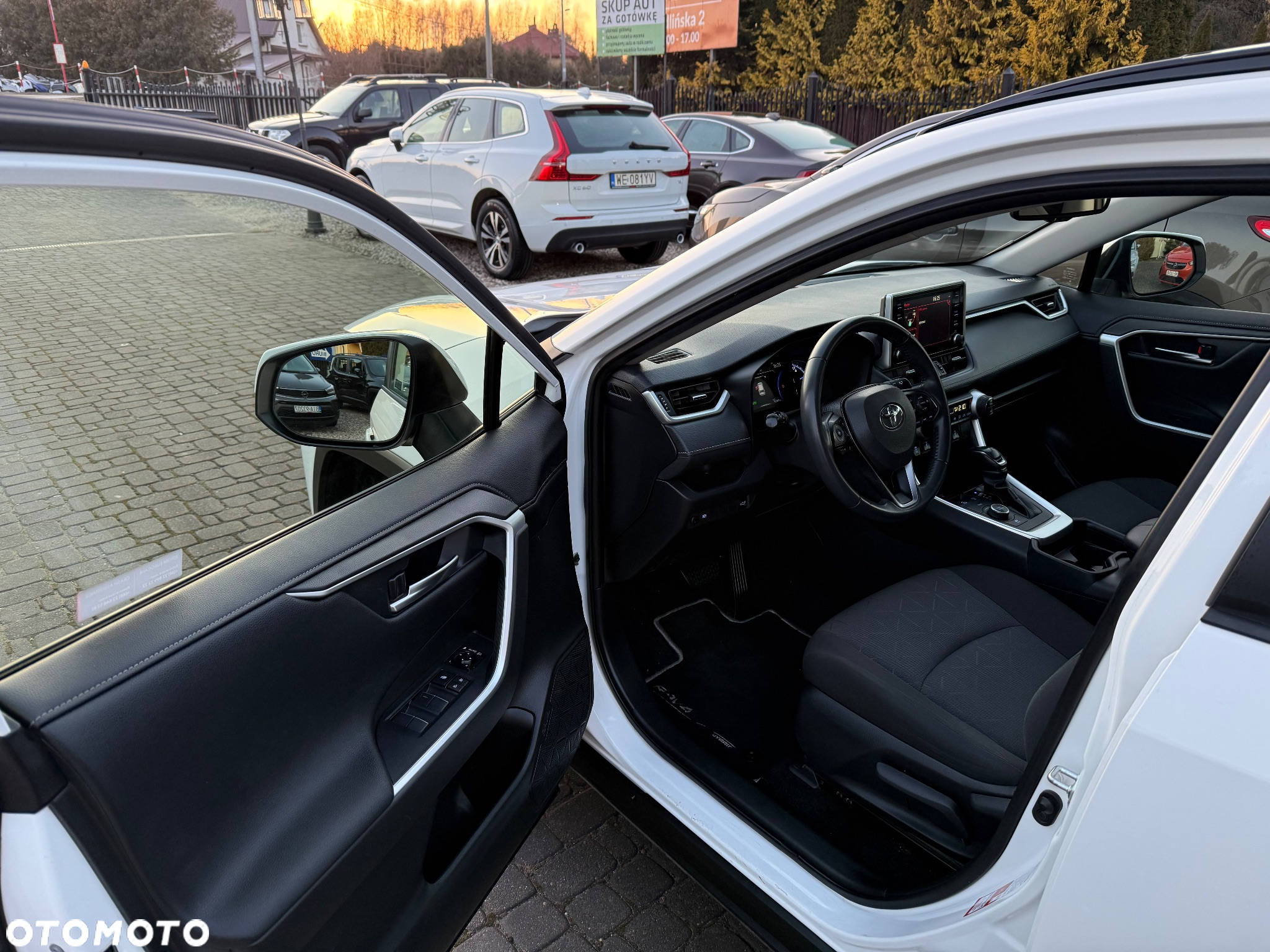 Toyota RAV4 2.5 Hybrid Comfort 4x4 - 6