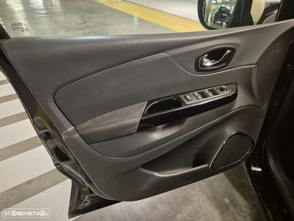 Renault Captur 0.9 TCE Sport - 25