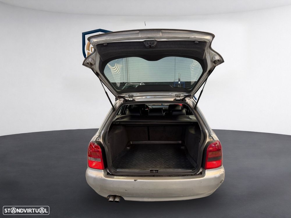 Audi A4 Avant - 31