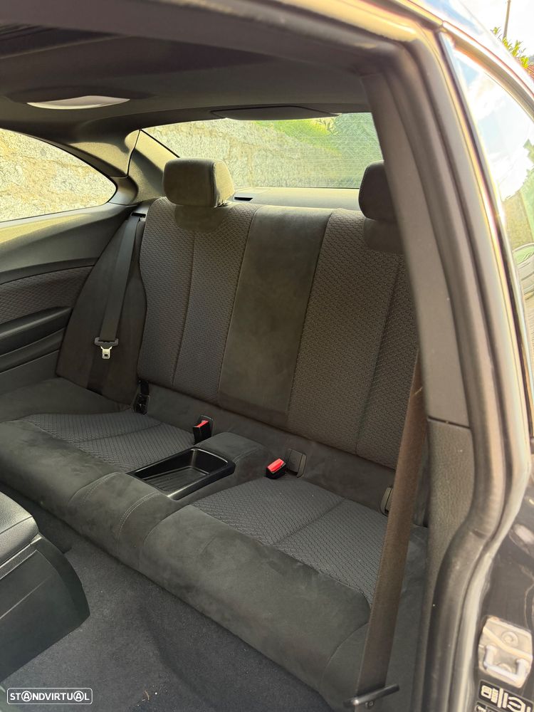 BMW 220 d Coupe Pack M Auto - 12
