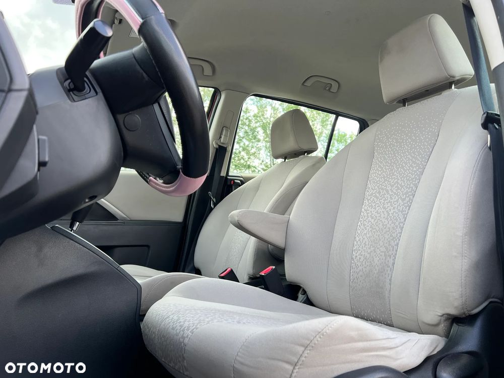 Mazda 5 - 13