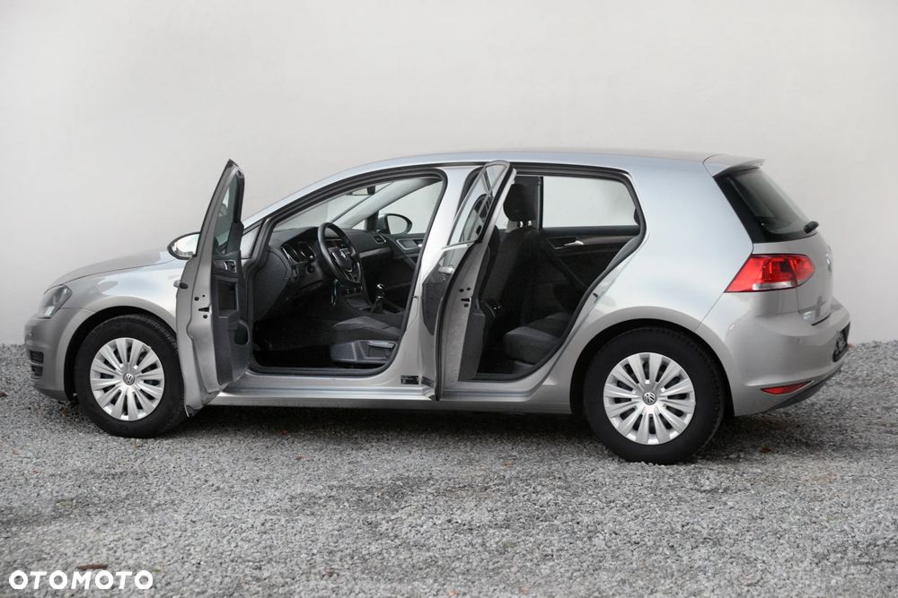 Volkswagen Golf 1.2 TSI BMT Trendline - 23